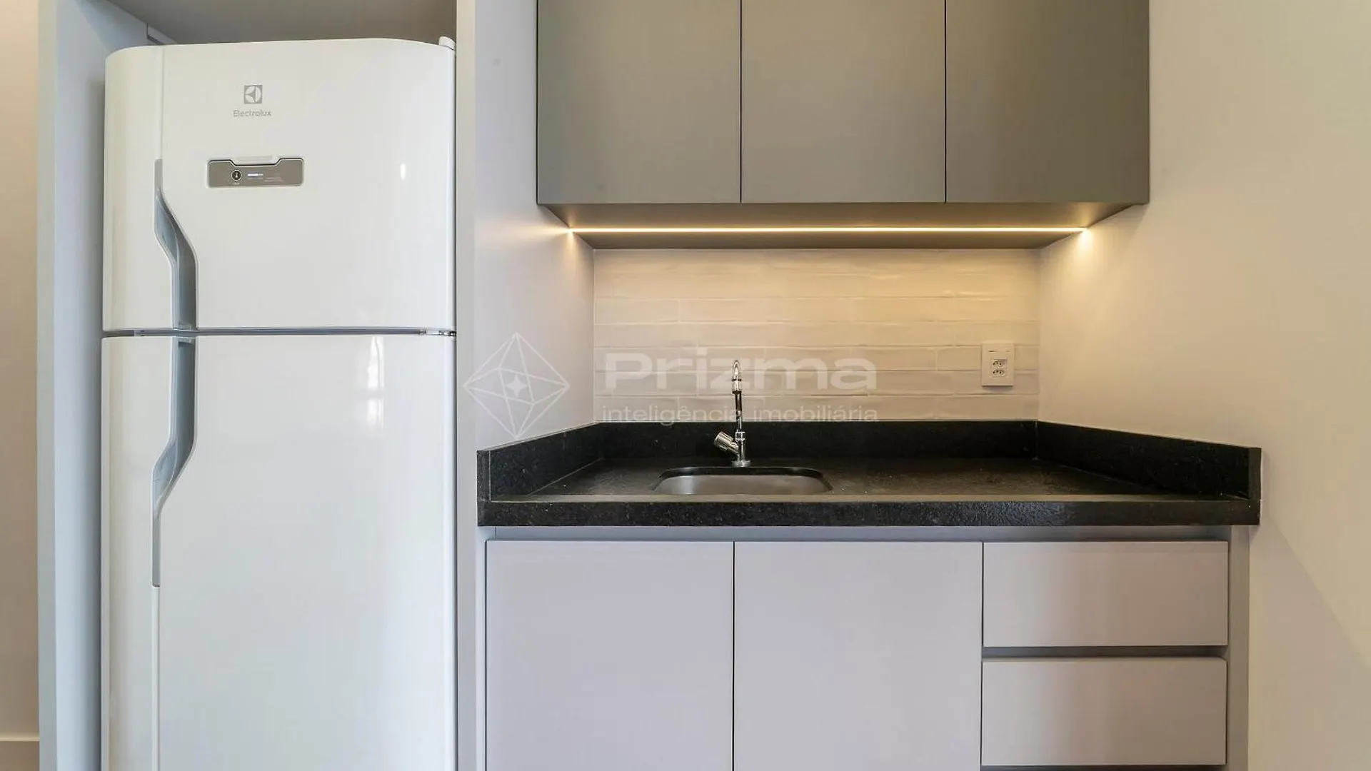 402 Flat Moderno E Bem Localizado A 120 Metros Da Praia De Bombinhas Ate 4 Pessoas 0*,